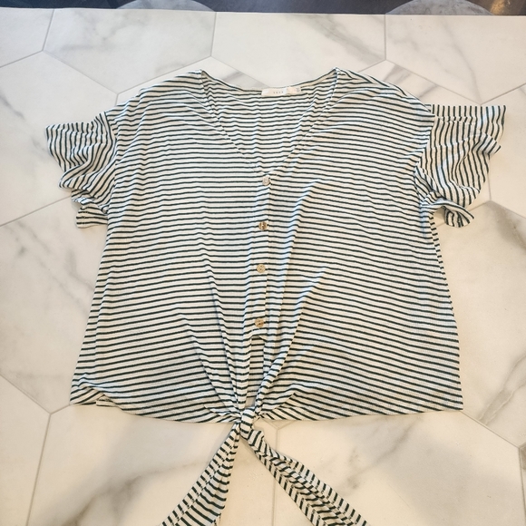 Lush, womens size L, green & white stripes w/ faux buttons, tie w/ flowy sleeves - Picture 2 of 14